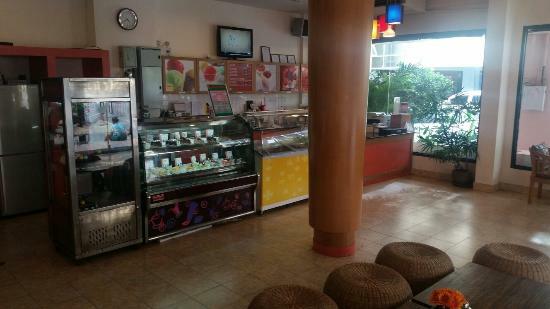 The Corner Bakery Shop